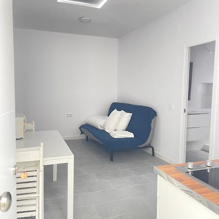 Ch II Apartments Zona De Ocio Nocturno โกนิล เด ลาฟรอนเตรา ภายนอก รูปภาพ