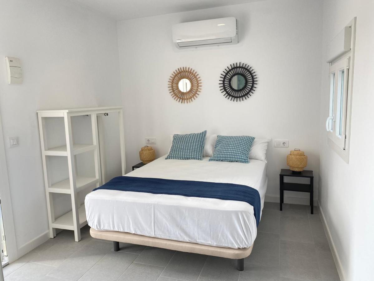 Ch II Apartments Zona De Ocio Nocturno โกนิล เด ลาฟรอนเตรา ภายนอก รูปภาพ