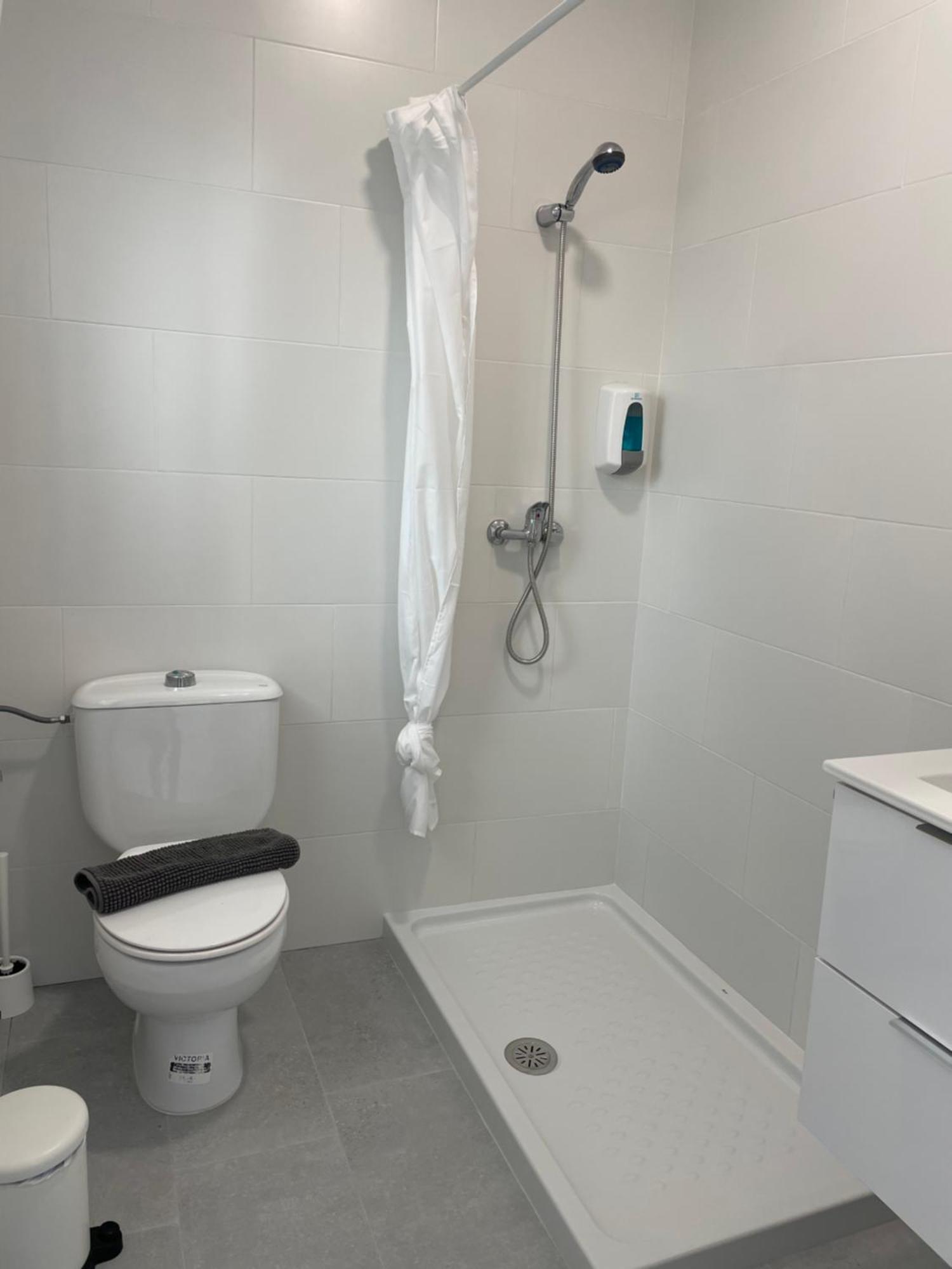 Ch II Apartments Zona De Ocio Nocturno โกนิล เด ลาฟรอนเตรา ภายนอก รูปภาพ