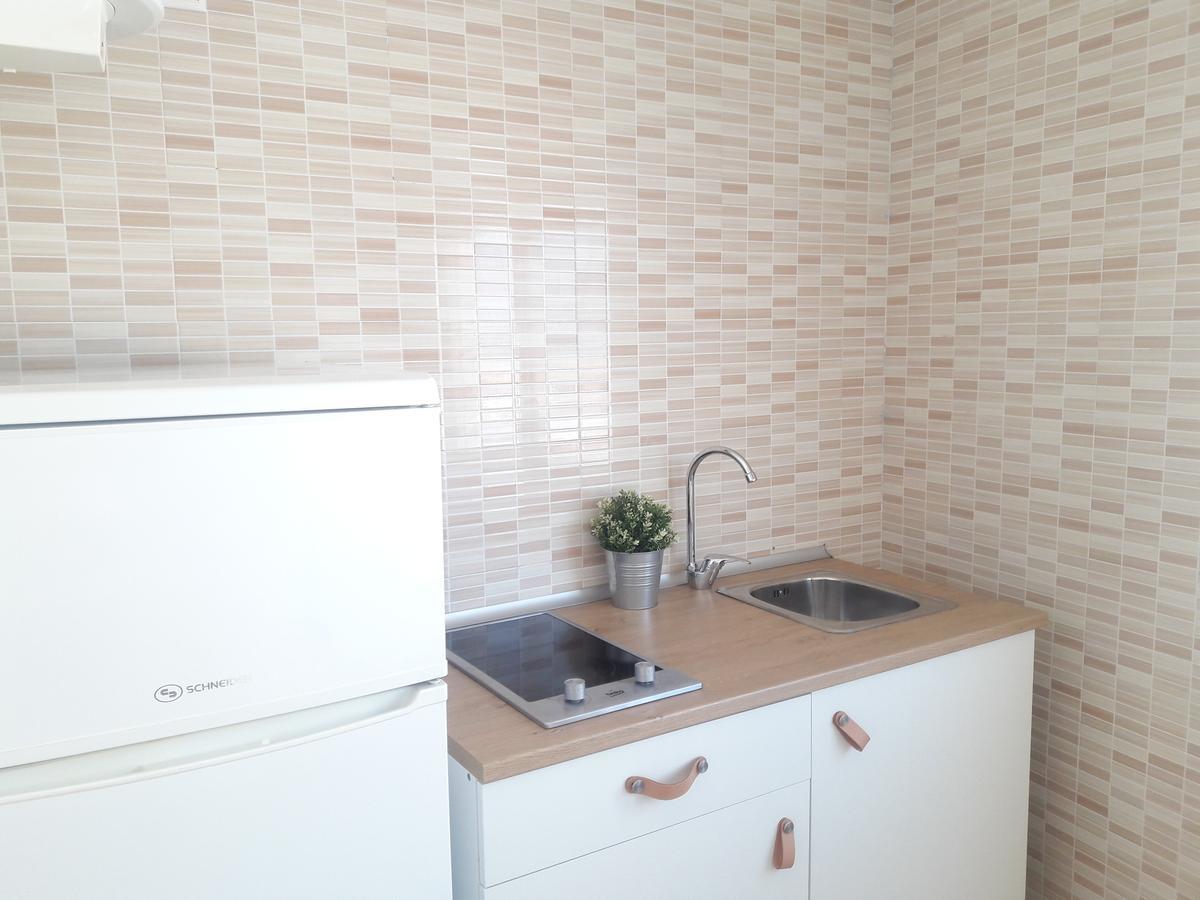 Ch II Apartments Zona De Ocio Nocturno โกนิล เด ลาฟรอนเตรา ภายนอก รูปภาพ