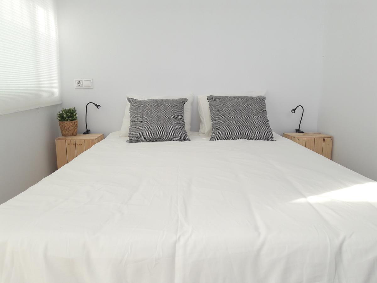 Ch II Apartments Zona De Ocio Nocturno โกนิล เด ลาฟรอนเตรา ภายนอก รูปภาพ