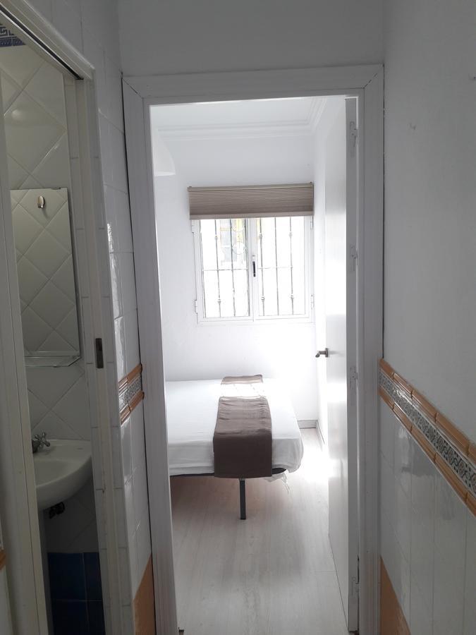 Ch II Apartments Zona De Ocio Nocturno โกนิล เด ลาฟรอนเตรา ภายนอก รูปภาพ