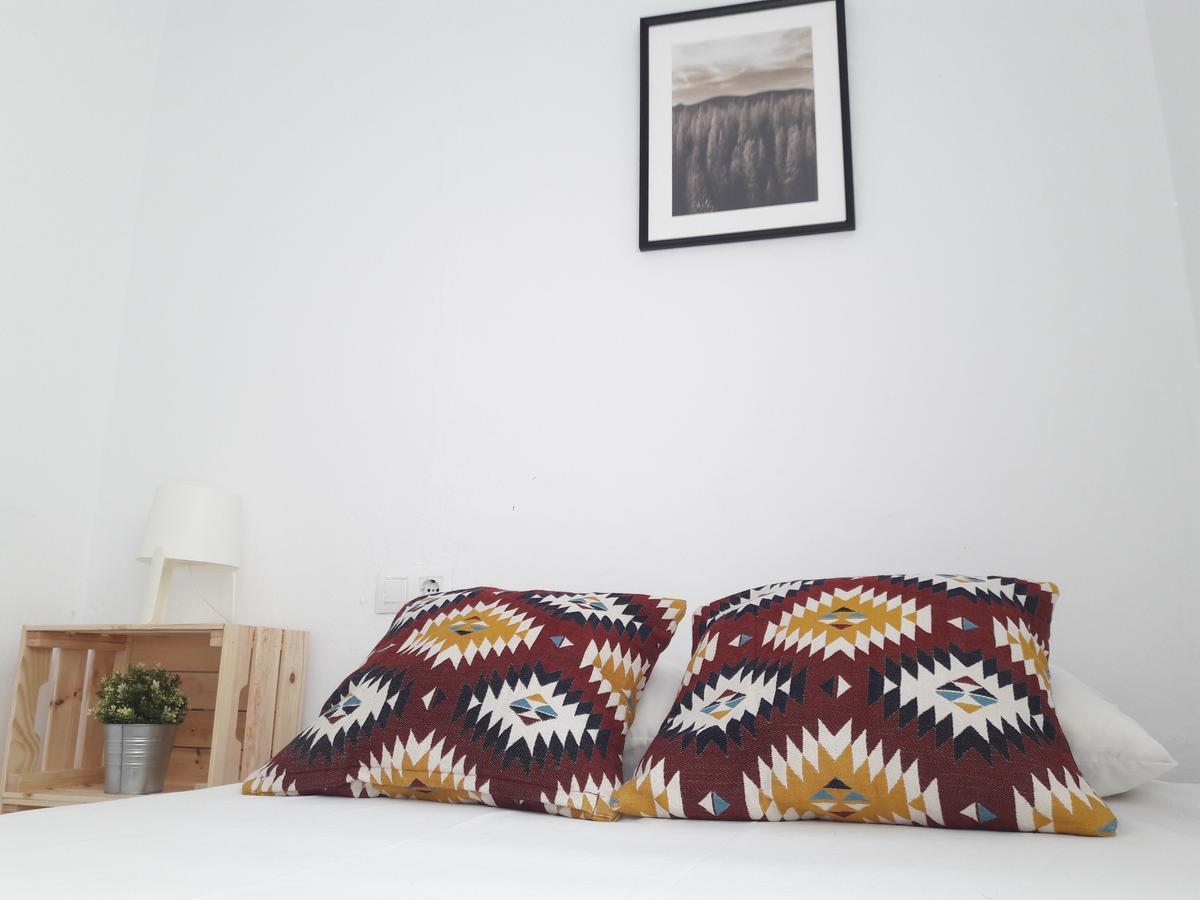 Ch II Apartments Zona De Ocio Nocturno โกนิล เด ลาฟรอนเตรา ภายนอก รูปภาพ